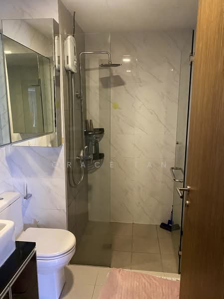 Loft @ Nathan, 31 Nathan Road, 1 Bedroom, 517 sqft, Condominium For Rent, by Grace Tan, 500089484 - Bathroom - PropertyGuru.com.sg
