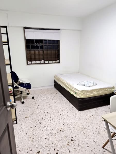 504 Ang Mo Kio Avenue 8, 504 Ang Mo Kio Avenue 8, 2 Bedrooms, 732 sqft, HDB Flat For Rent, by Darrel Yeo, 500089490 - Bedroom - PropertyGuru.com.sg