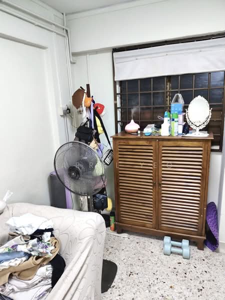 504 Ang Mo Kio Avenue 8, 504 Ang Mo Kio Avenue 8, 2 Bedrooms, 732 sqft, HDB Flat For Rent, by Darrel Yeo, 500089490 - Living Room - PropertyGuru.com.sg