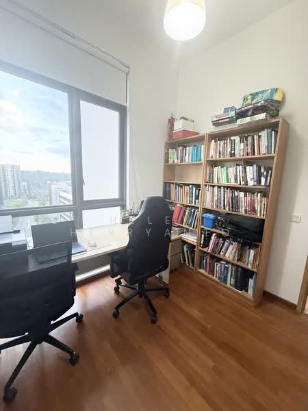 The Skywoods Condominium For Sale at S$ 2,380,000 | PropertyGuru Singapore - Study