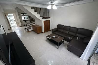 For Sale - 892A Tampines Avenue 8