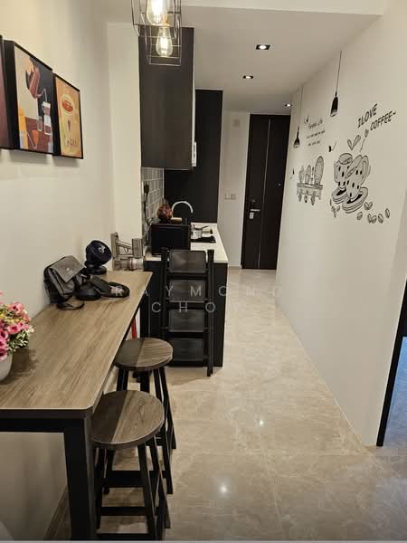 Mayfair Modern Condominium For Sale at S$ 1,890,000 | PropertyGuru Singapore - Kitchen