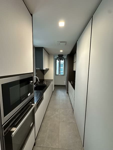 The Nexus Condominium For Sale at S$ 3,500,000 | PropertyGuru Singapore - Kitchen