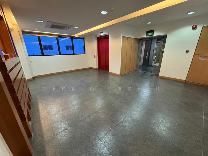 LHK2 Building, 76 Playfair Road, 2,583 sqft, Light Industrial (B1) For Rent, by Gerald Gasper, 500089530 - Entrance - CommercialGuru.com.sg