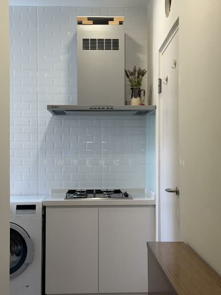 Residences @ Jansen Condominium For Sale at S$ 880,000 | PropertyGuru Singapore - Kitchen