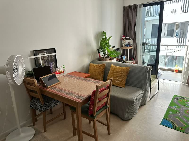 Waterbank at Dakota, 25 Dakota Crescent, 1 Bedroom, 484 sqft, Condominium For Rent, by MJ Zhuo, 500089572 - Living Room - PropertyGuru.com.sg