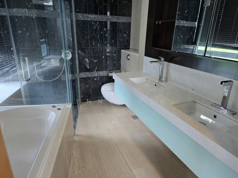 Grange Infinite Condominium For Sale at S$ 6,199,999 | PropertyGuru Singapore - Bathroom