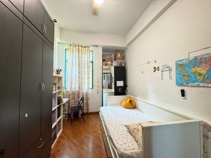 Tanglin Regency Condominium For Sale at S$ 2,080,000 | PropertyGuru Singapore - Bedroom