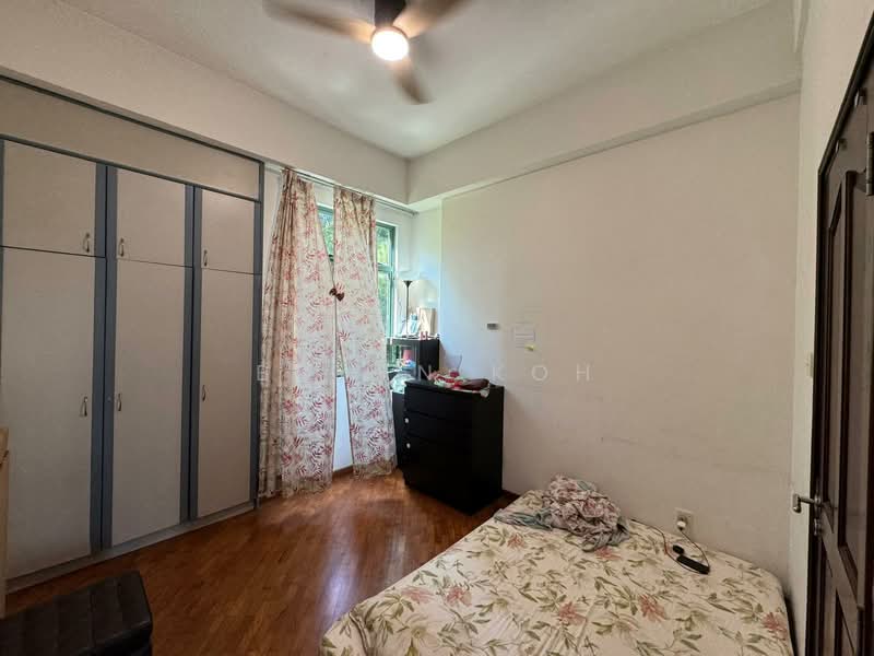 Tanglin Regency Condominium For Sale at S$ 2,080,000 | PropertyGuru Singapore - Bedroom