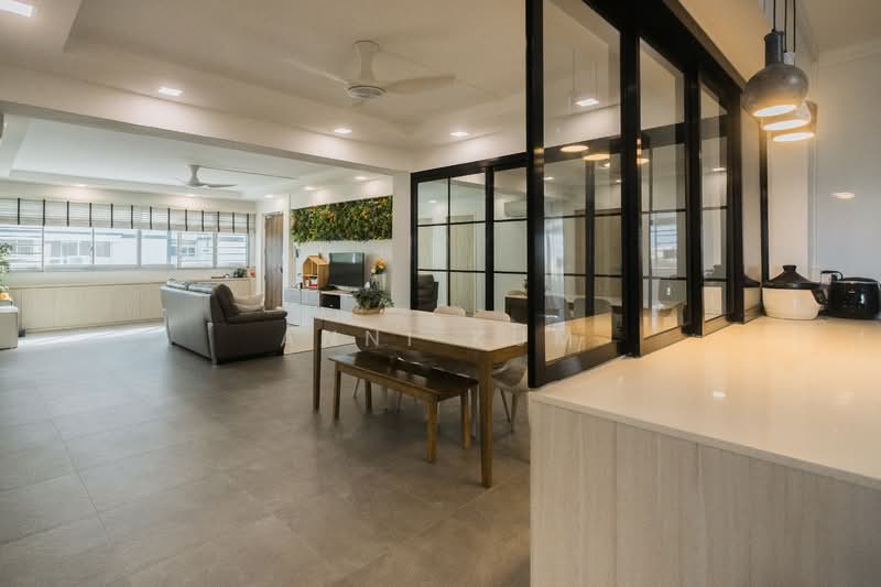 496D Tampines Avenue 9 HDB Flat For Sale at S$ 948,888 | PropertyGuru Singapore - Living Room