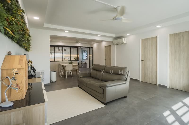 496D Tampines Avenue 9 HDB Flat For Sale at S$ 948,888 | PropertyGuru Singapore - Living Room