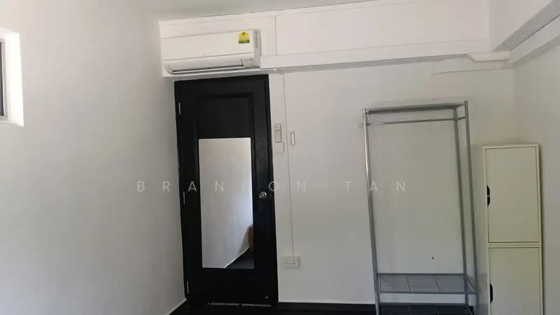 402 Choa Chu Kang Avenue 3, 402 Choa Chu Kang Avenue 3, Room Rental, 120 sqft, HDB Flat For Rent, by Brandon Tan, 500089585 - Interior - PropertyGuru.com.sg