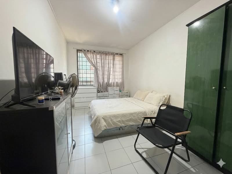 For Sale - 745 Jurong West Street 73