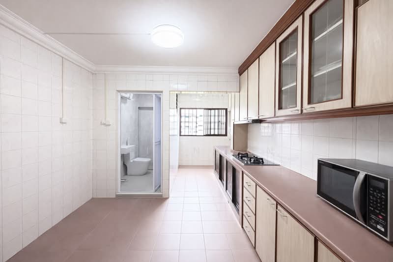 167 Hougang Avenue 1 HDB Flat For Sale at S$ 848,000 | PropertyGuru Singapore - Kitchen