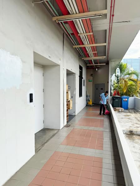 Midview Building, 50 Bukit Batok Street 23, 1,711 sqft, Light Industrial (B1) For Rent, by Benjamin Oh, 500089600 - Exterior - CommercialGuru.com.sg