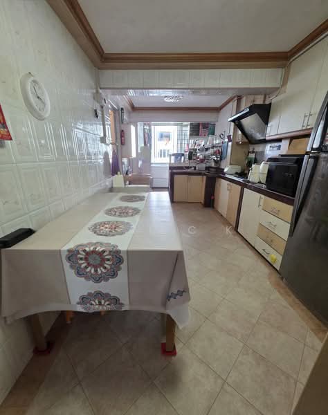 61 Marine Drive HDB Flat For Sale at S$ 710,000 | PropertyGuru Singapore - Kitchen