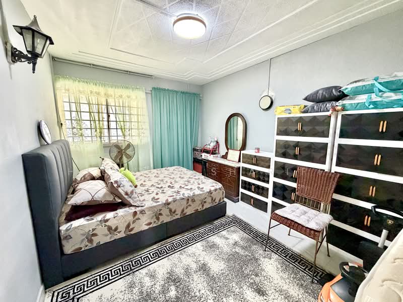 149 Bedok Reservoir Road HDB Flat For Sale at S$ 590,000 | PropertyGuru Singapore - Bedroom