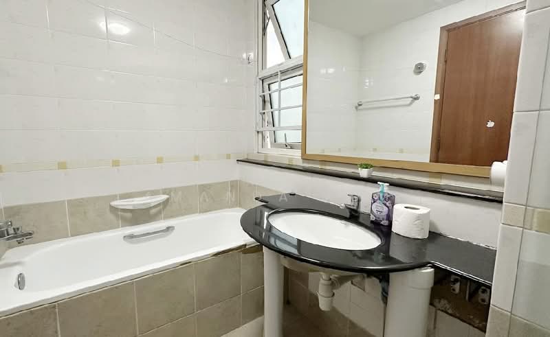 The Floravale, 226 Westwood Avenue, Room Rental, 100 sqft, Executive Condominium For Rent, by Amanda Kum, 500089634 - Bathroom - PropertyGuru.com.sg