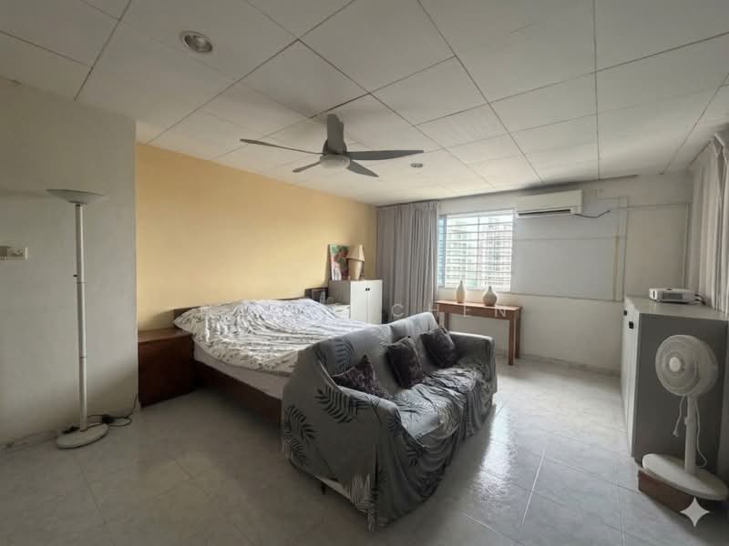 Mandalay Towers Condominium For Sale at S$ 4,180,000 | PropertyGuru Singapore - Bedroom