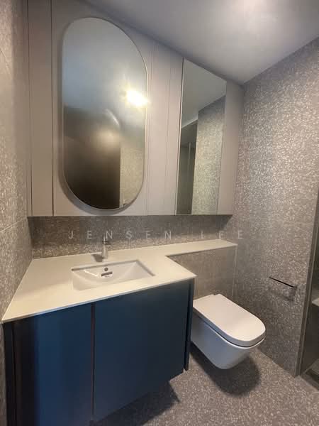 Clavon Condominium For Sale at S$ 1,150,000 | PropertyGuru Singapore - Bathroom