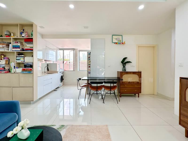 Mountbatten Suites, 861 Mountbatten Road, 3 Bedrooms, 1,130 sqft, Condominium For Rent, by Terence Tee (郑志翔), 500089698 - Kitchen - PropertyGuru.com.sg