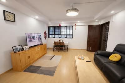 For Sale - 406 Hougang Avenue 10