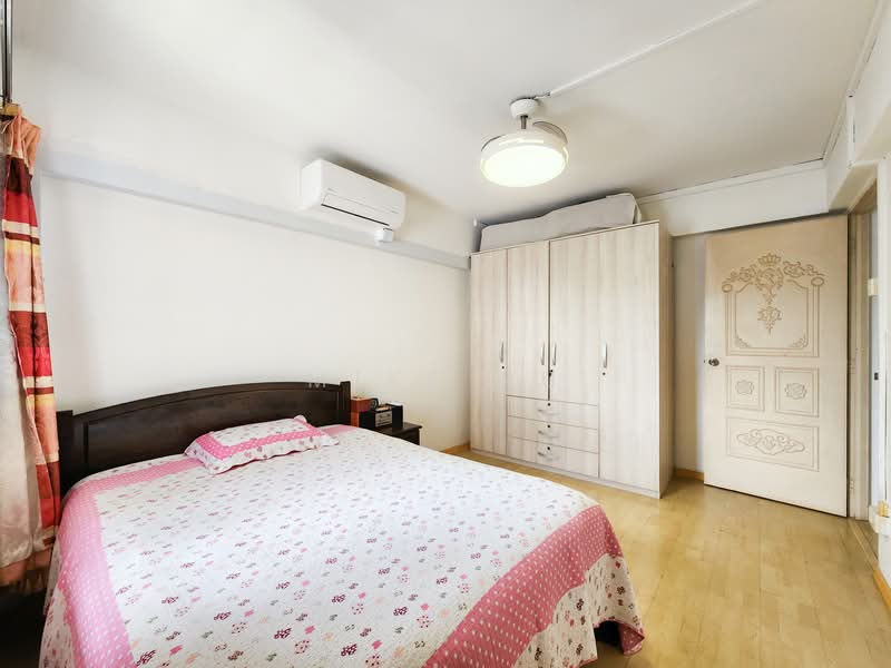 406 Hougang Avenue 10, 406 Hougang Avenue 10, 3 Bedrooms, 980 sqft, HDB Flat For Sale, by Mike Xu, 500089716 - Bedroom - PropertyGuru.com.sg
