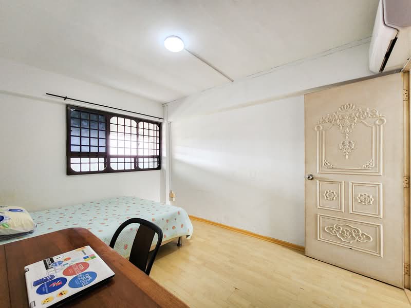 406 Hougang Avenue 10, 406 Hougang Avenue 10, 3 Bedrooms, 980 sqft, HDB Flat For Sale, by Mike Xu, 500089716 - Bedroom - PropertyGuru.com.sg