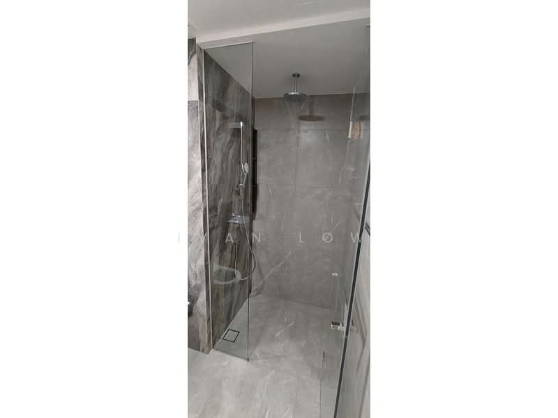 Penrose Condominium For Sale at S$ 1,730,000 | PropertyGuru Singapore - Bathroom