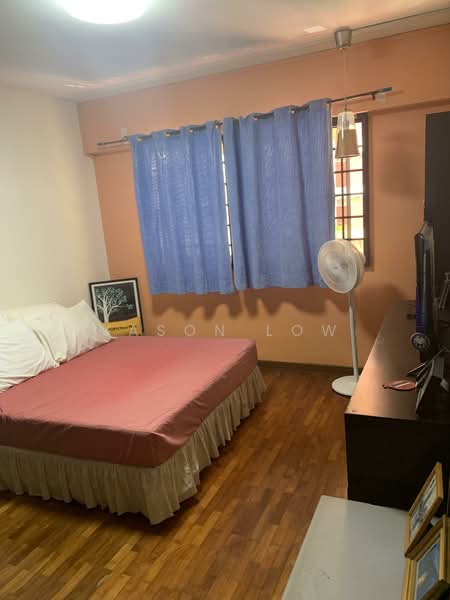 222 Bishan Street 23 HDB Flat For Sale at S$ 1,198,000 | PropertyGuru Singapore - Bedroom