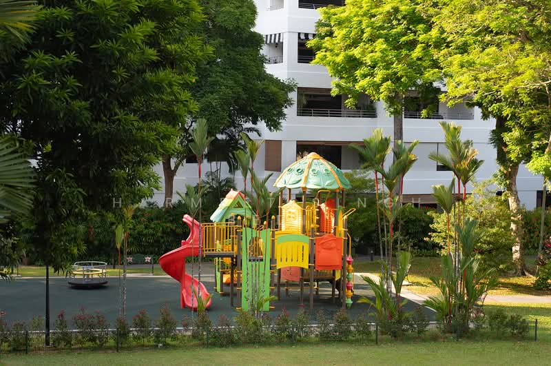 Astrid Meadows Condominium For Sale at S$ 6,198,000 | PropertyGuru Singapore - Exterior