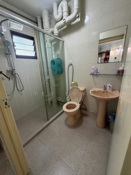 189C Rivervale Drive HDB Flat For Sale at S$ 850,000 | PropertyGuru Singapore - Bathroom