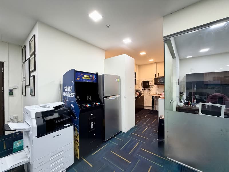 Zervex, 8 Ubi Road 2, 2,110 sqft, Light Industrial (B1) For Rent, by Tan Si Jia, 500089748 - CommercialGuru.com.sg