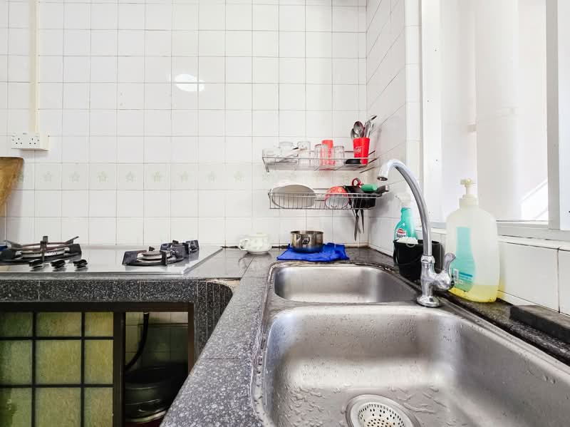 368 Woodlands Avenue 1, 368 Woodlands Avenue 1, Room Rental, 200 sqft, HDB Flat For Rent, by Lua Shi Ying, 500089757 - Kitchen - PropertyGuru.com.sg