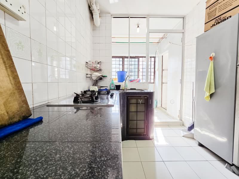 368 Woodlands Avenue 1, 368 Woodlands Avenue 1, Room Rental, 200 sqft, HDB Flat For Rent, by Lua Shi Ying, 500089757 - Kitchen - PropertyGuru.com.sg