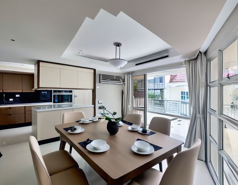 Large Hill Top Freehold Semi Detached @ Sennett Avenue Semi-Detached House For Sale at S$ 11,000,000 | PropertyGuru Singapore - Dining Room