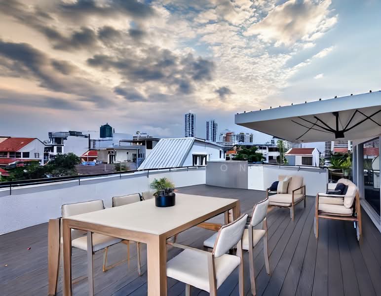 Large Hill Top Freehold Semi Detached @ Sennett Avenue Semi-Detached House For Sale at S$ 11,000,000 | PropertyGuru Singapore - Exterior