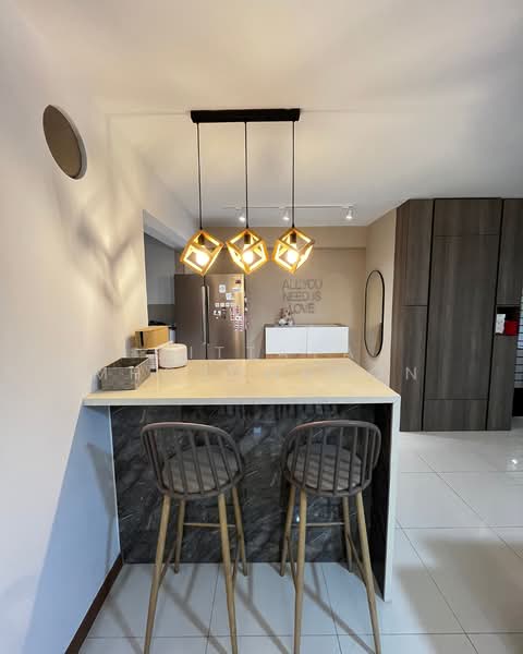 453B Bukit Batok West Avenue 6 HDB Flat For Sale at S$ 779,000 | PropertyGuru Singapore - Kitchen