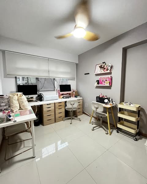 453B Bukit Batok West Avenue 6 HDB Flat For Sale at S$ 779,000 | PropertyGuru Singapore - Study