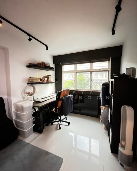 453B Bukit Batok West Avenue 6 HDB Flat For Sale at S$ 779,000 | PropertyGuru Singapore - Study