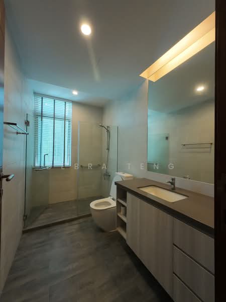 NassimVille, 11 Nassim Road, 3 Bedrooms, 1,520 sqft, Condominium For Rent, by Debra Teng, 500089782 - Bathroom - PropertyGuru.com.sg