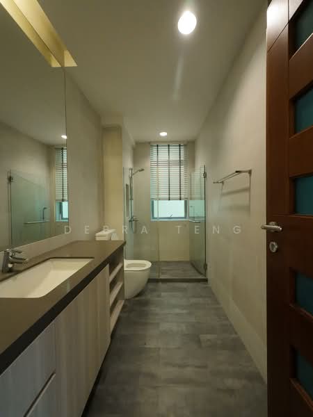 NassimVille, 11 Nassim Road, 3 Bedrooms, 1,520 sqft, Condominium For Rent, by Debra Teng, 500089782 - Bathroom - PropertyGuru.com.sg