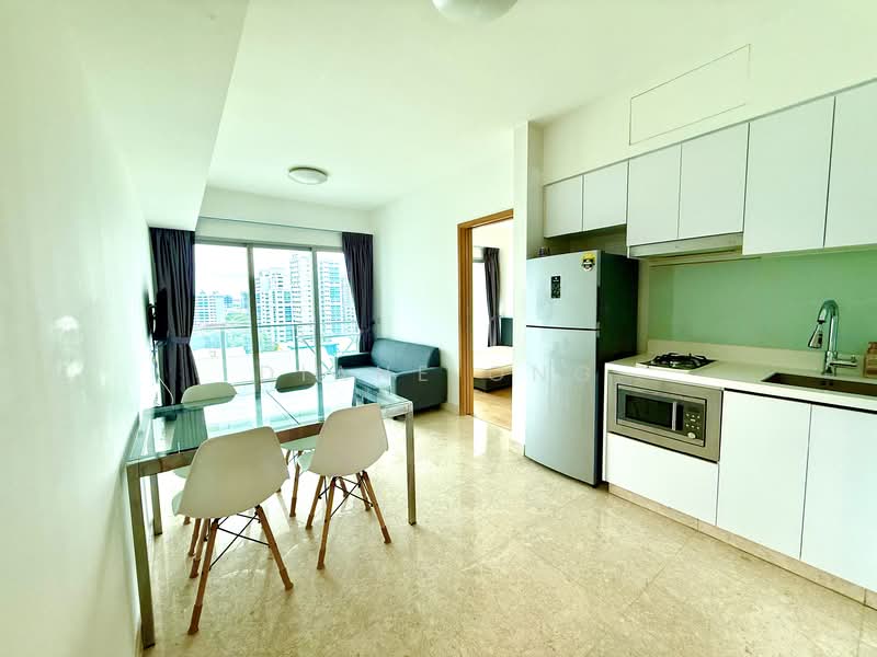 Eight Riversuites Condominium For Sale at S$ 1,420,000 | PropertyGuru Singapore - Kitchen