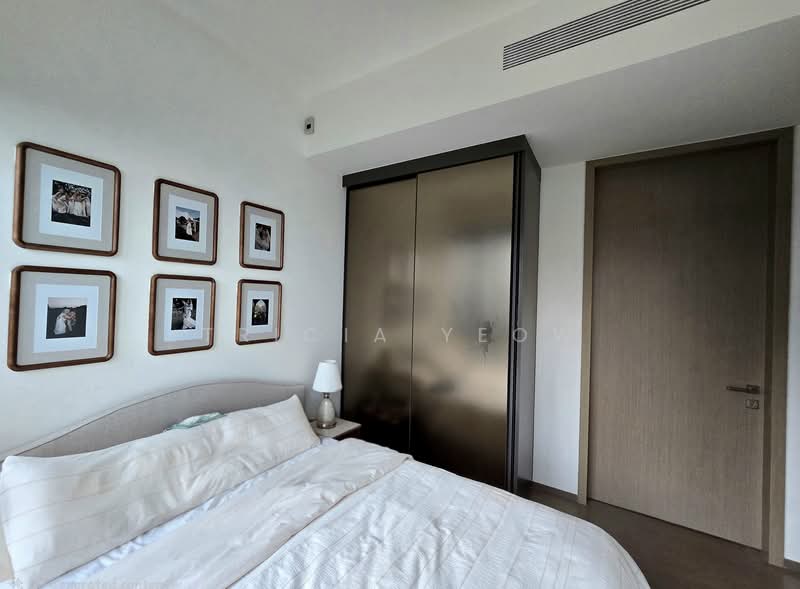 Leedon Green, 28 Leedon Heights, 2 Bedrooms, 818 sqft, Condominium For Sale, by Tricia Yeow, 500089792 - Bedroom - PropertyGuru.com.sg