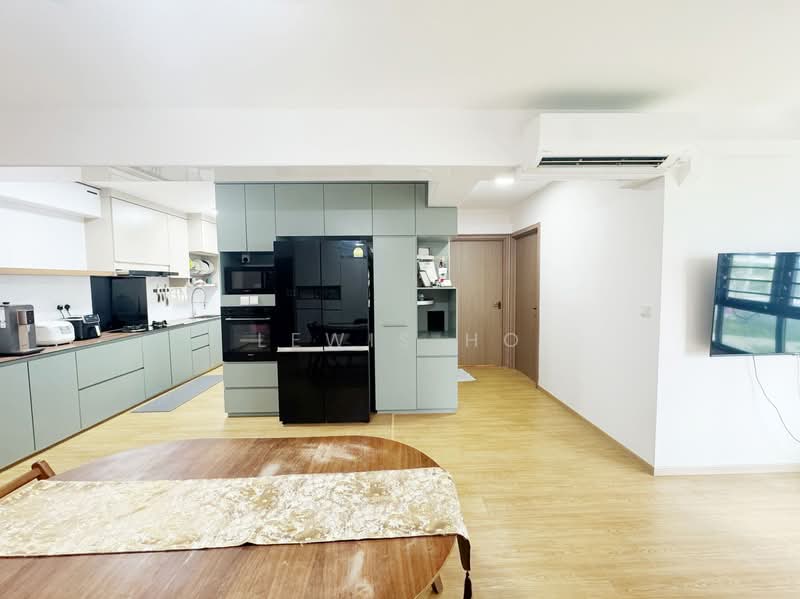 415B Northshore Drive HDB Flat For Sale at S$ 650,000 | PropertyGuru Singapore - Kitchen