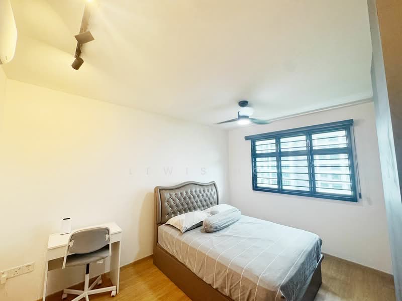 415B Northshore Drive HDB Flat For Sale at S$ 650,000 | PropertyGuru Singapore - Bedroom