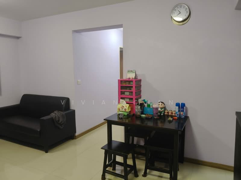 455A Sengkang West Avenue, 455A Sengkang West Avenue, Room Rental, 110 sqft, HDB Flat For Rent, by VIVIAN Chan, 500089819 - Living Room - PropertyGuru.com.sg