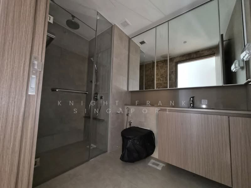 Seaside Residences Apartment For Sale at S$ 1,580,000 | PropertyGuru Singapore - Bathroom
