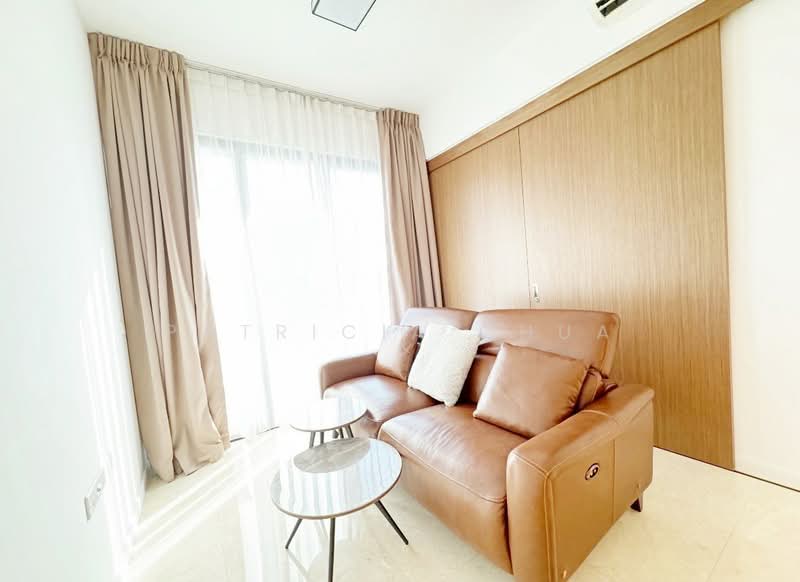 Verdale Condominium For Sale at S$ 950,000 | PropertyGuru Singapore - Living Room