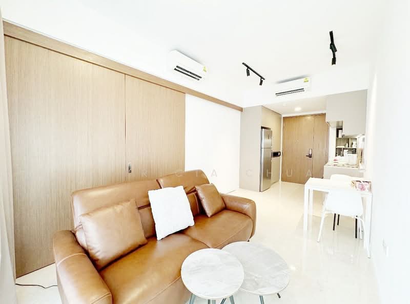 Verdale Condominium For Sale at S$ 950,000 | PropertyGuru Singapore - Living Room